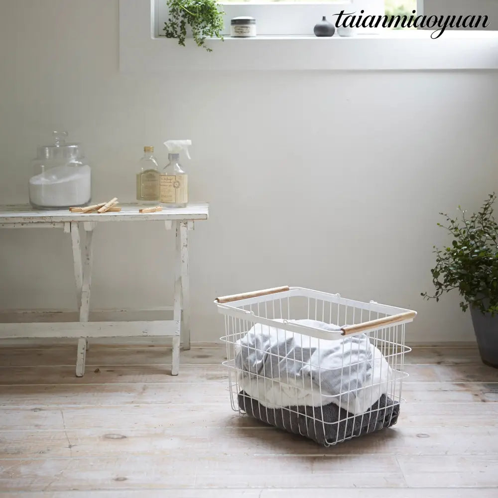 Laundry Basket M - Basket