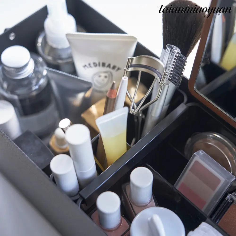 Makeup Box - Make-Up Storage