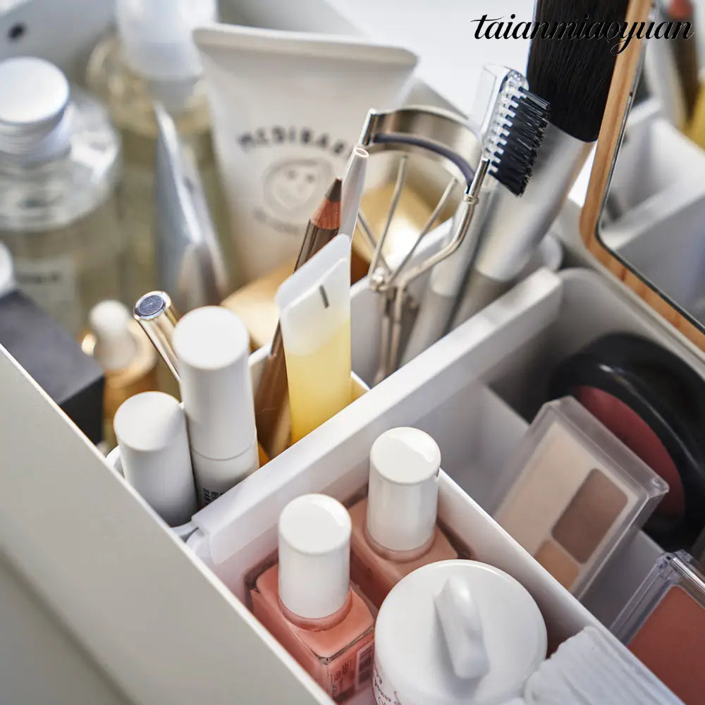 Makeup Box - Make-Up Storage
